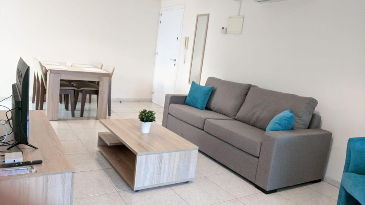 Apartment 304 Citywitch Larnaca Bagian luar foto